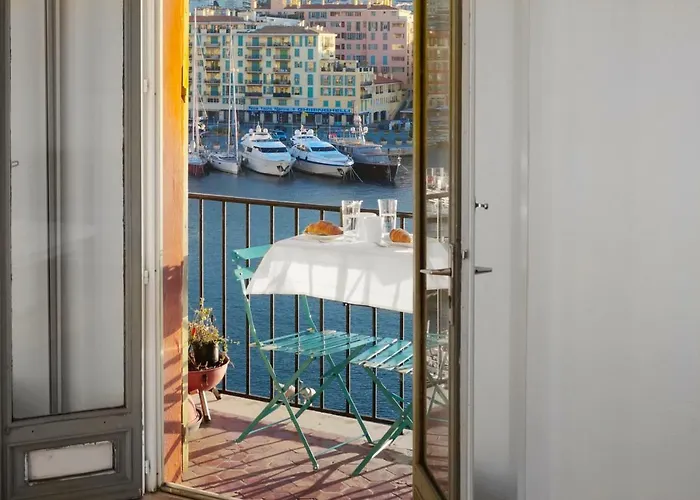 Appartement Waterfront Panoramic Sea View, Balcony, Ac