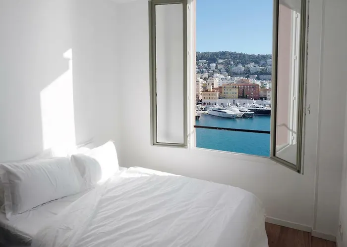 Waterfront Panoramic Sea View, Balcony, Ac *