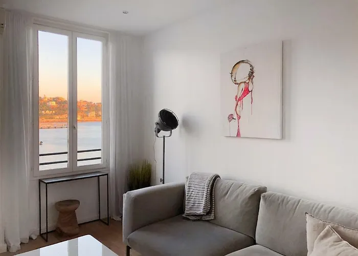 Waterfront Panoramic Sea View, Balcony, Ac *