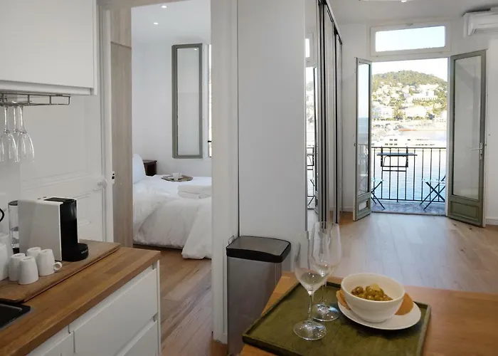 Waterfront Panoramic Sea View, Balcony, Ac Nice